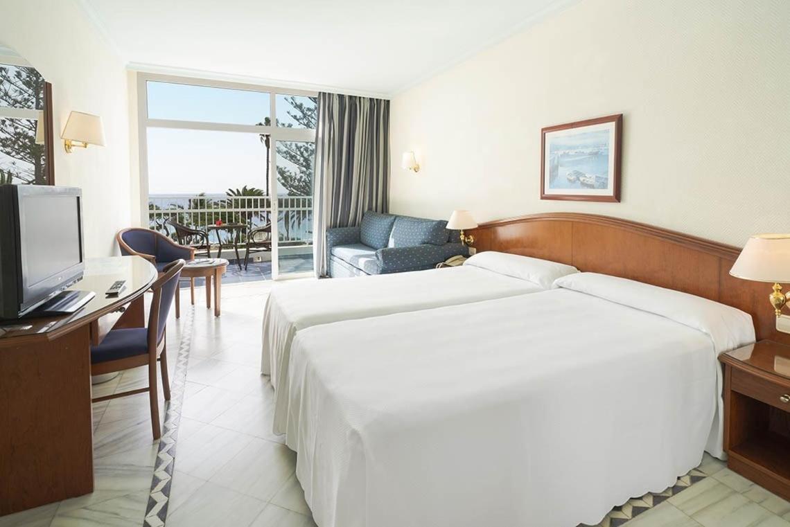 Vik Hotel San Antonio Puerto del Carmen  Kültér fotó
